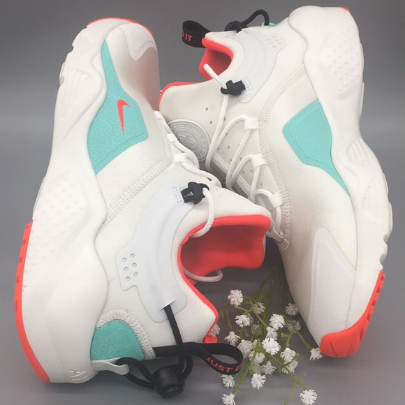 W AIR HUARACHE CITY MOVE - Picture 3 of 8